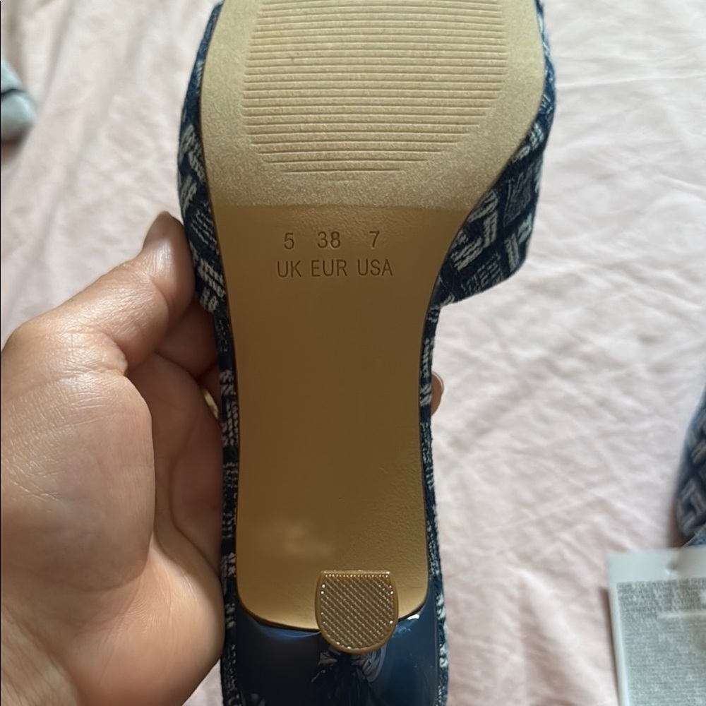 Primark Patterned Blue Slide Sandals - Picture 2 of 4